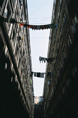 Marseille, l'art de faire sécher sa culotte sur le fil en photos